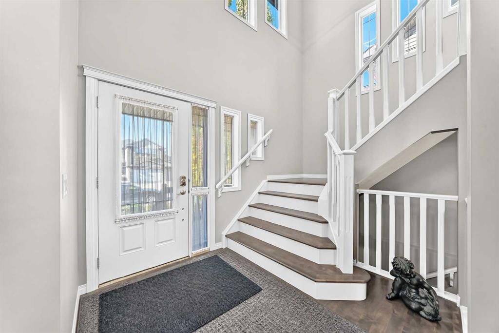 152 Hawkmere Way, Chestermere — photo 5 of 50