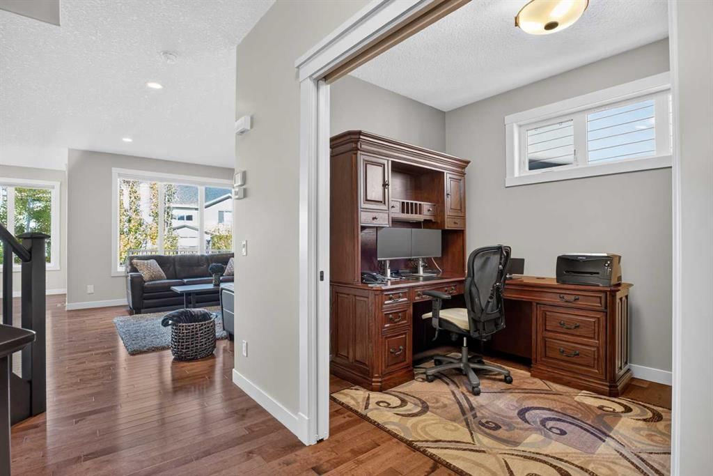 38 Auburn Sound Circle SE, Calgary — photo 4 of 37