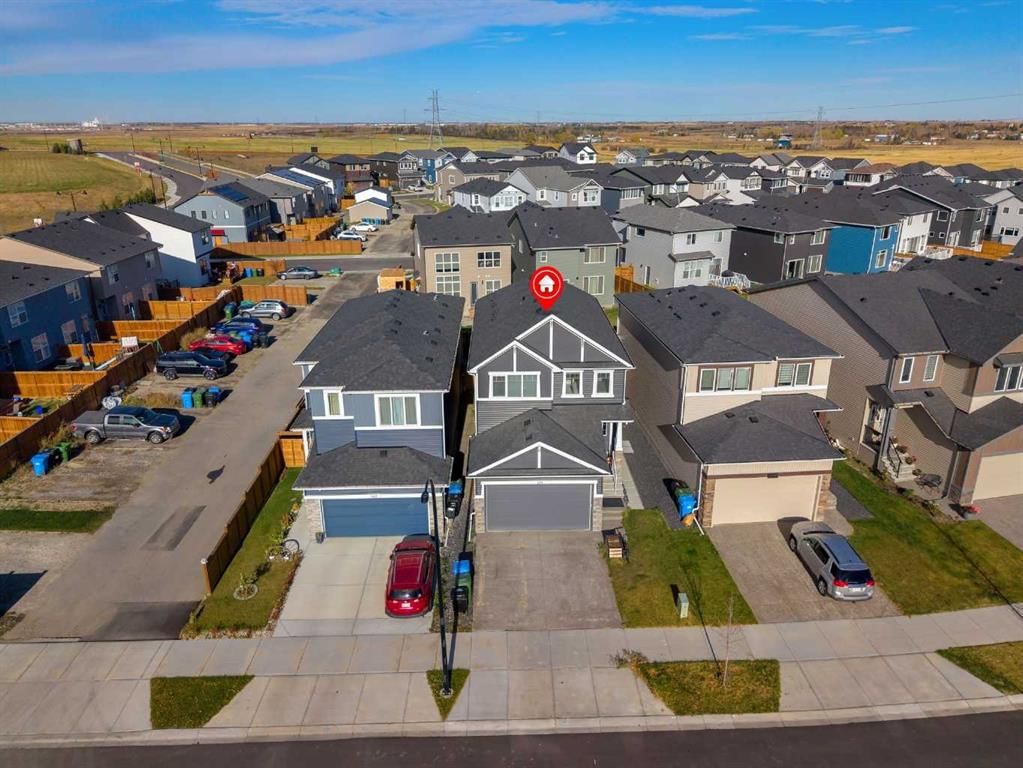 144 Hotchkiss Way SE, Calgary — photo 2 of 46