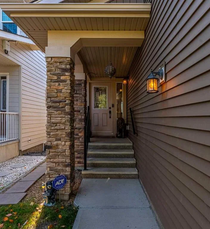 66 Nolancliff Crescent NW, Calgary — photo 3 of 45