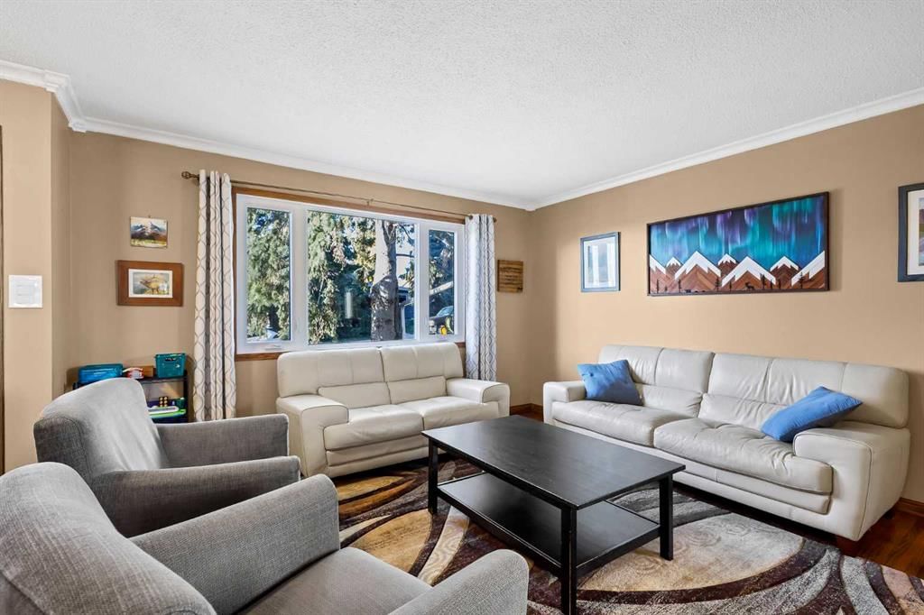 4708 Nordegg Crescent NW, Calgary — photo 2 of 31