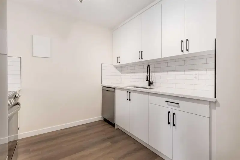 408, 4944 Dalton Drive NW, Calgary — photo 5 of 33