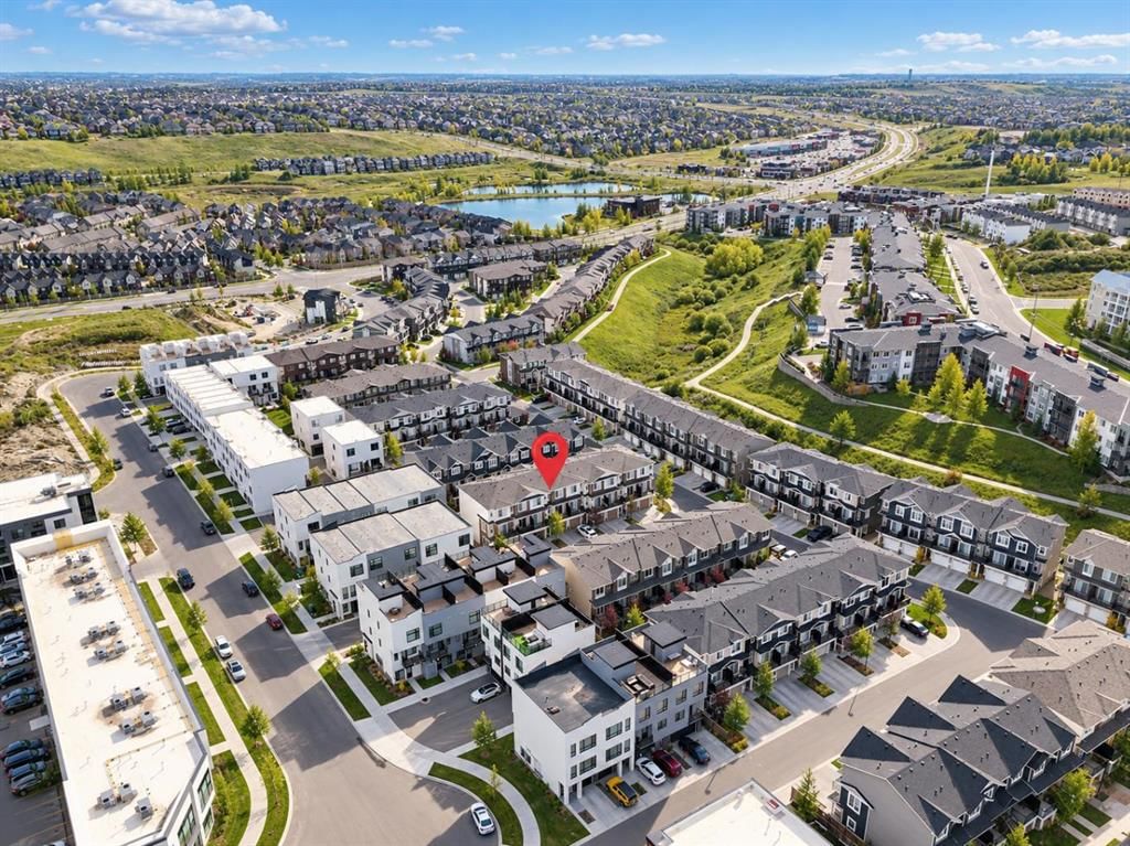 912 Sage Hill Grove NW, Calgary — photo 2 of 22
