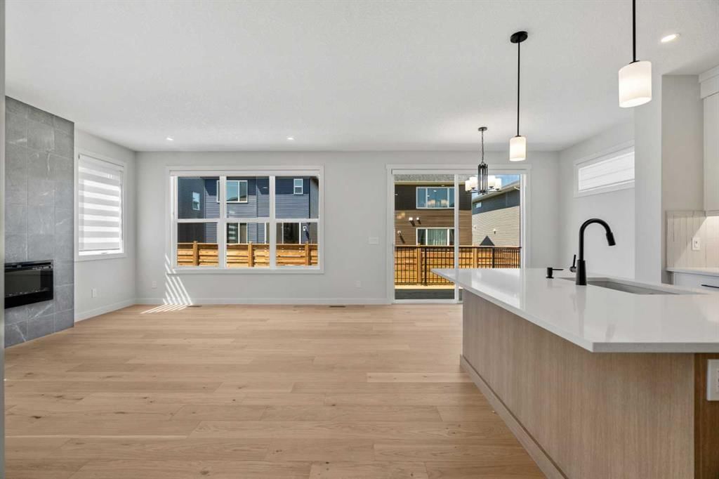 271 Dawson Wharf Rise, Chestermere — photo 2 of 50