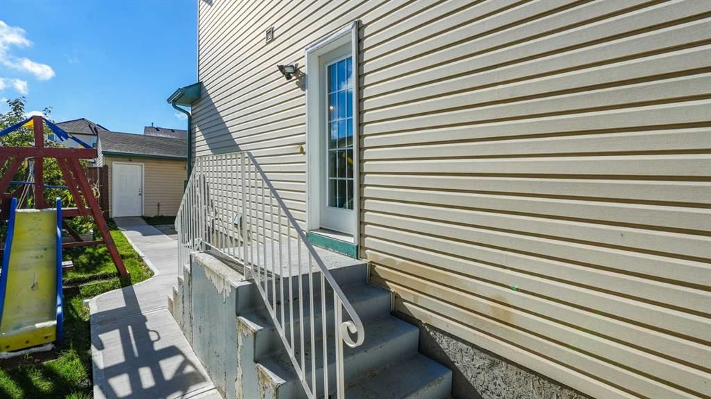 291 Taravista Street NE, Calgary — photo 3 of 50