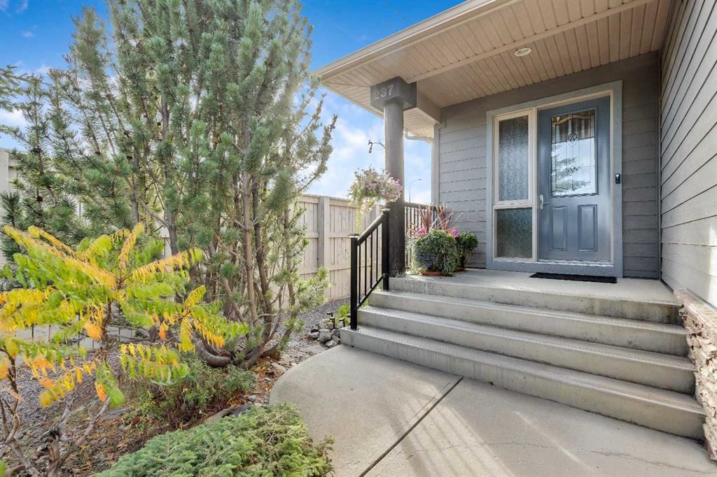 237 Chapala Drive SE, Calgary — photo 2 of 49