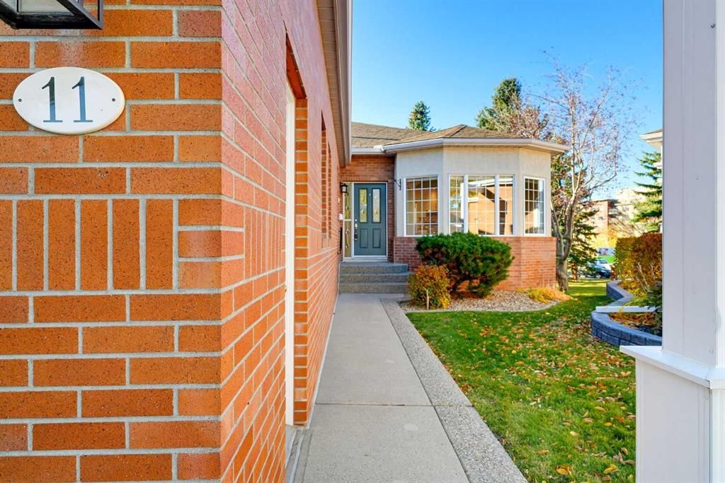 11 Prominence Point SW, Calgary — photo 2 of 38