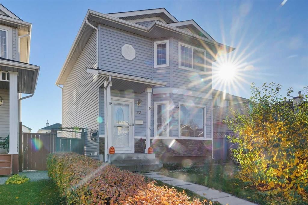 32 Los Alamos Crescent NE, Calgary — photo 2 of 31