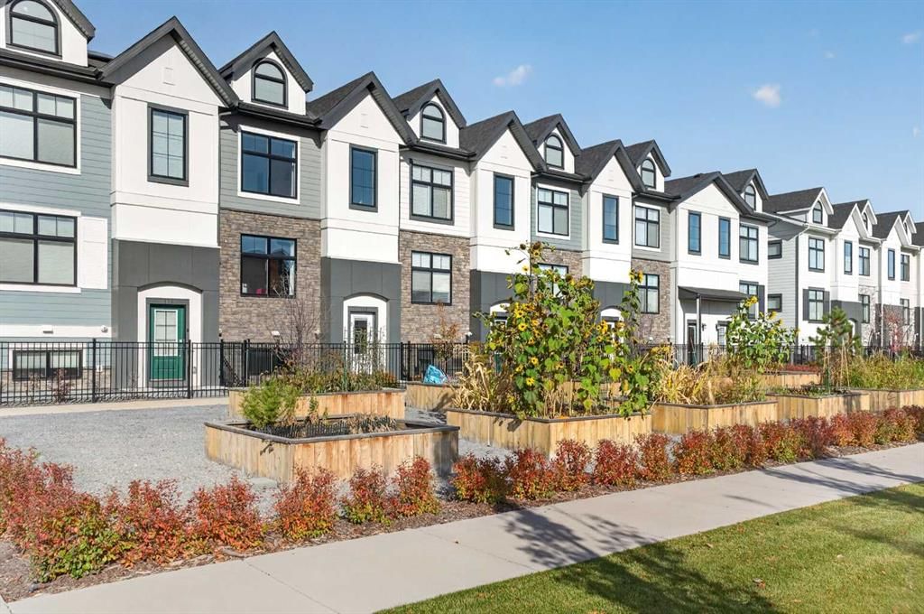 180 Les Jardins Park SE, Calgary — photo 2 of 50