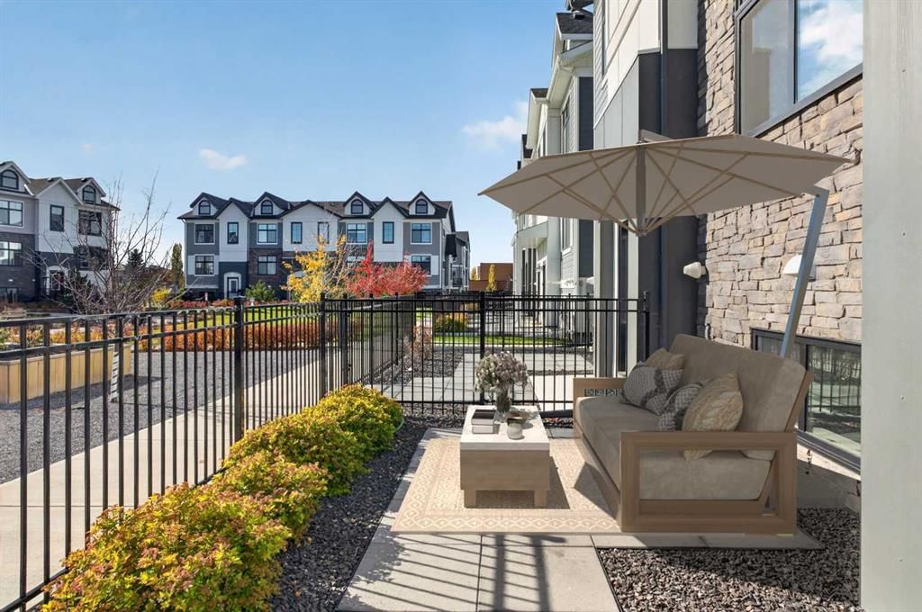180 Les Jardins Park SE, Calgary — photo 4 of 50