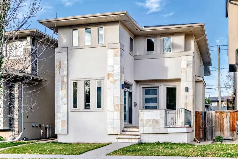 2233 26 Street SW, Calgary — detached for sale