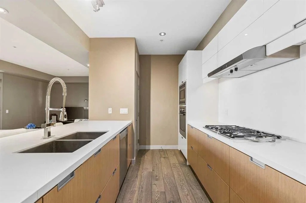 102, 2905 16 Street SW, Calgary — photo 5 of 18