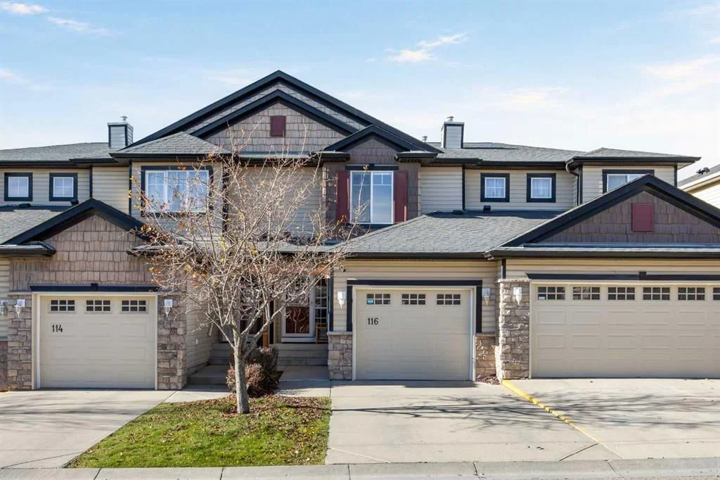 116 Royal Birch Mount NW, Calgary — main listing photo