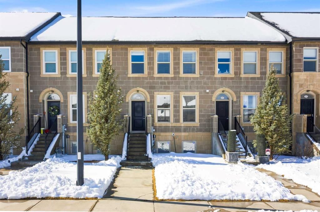 61 Sage Meadows Terrace NW, Calgary — photo 2 of 44