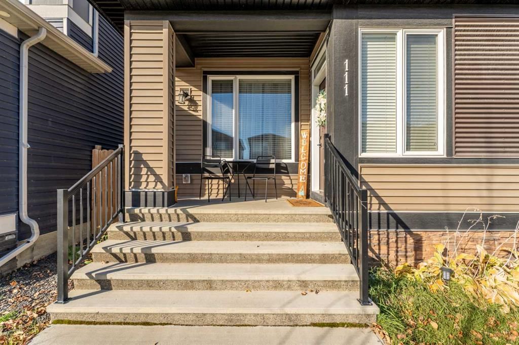 111 Wolf Creek Manor SE, Calgary — photo 4 of 44