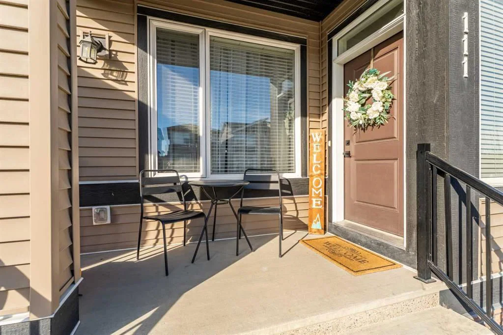 111 Wolf Creek Manor SE, Calgary — photo 5 of 44