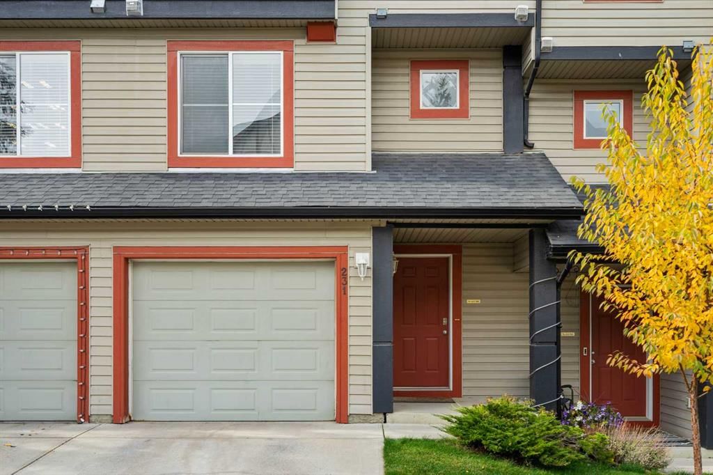 231 Copperfield Lane SE, Calgary — photo 2 of 37