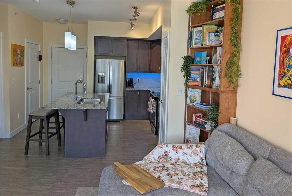 2417, 3727 Sage Hill Drive NW, Calgary — photo 3 of 11