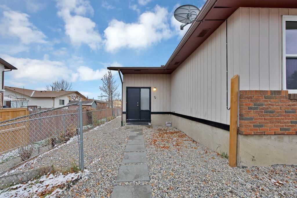 72 Fonda Crescent NE, Calgary — photo 3 of 34