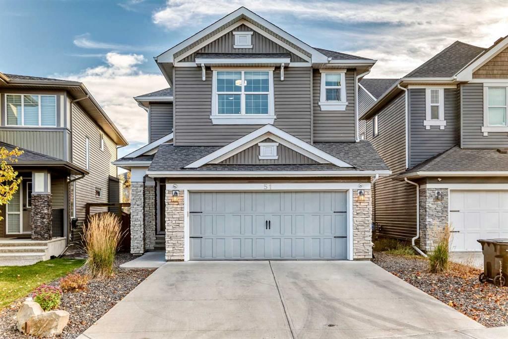 51 Cougar Ridge Close SW, Calgary — main listing photo