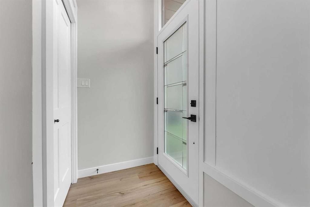 10 Atlanta Crescent SE, Calgary — photo 4 of 50