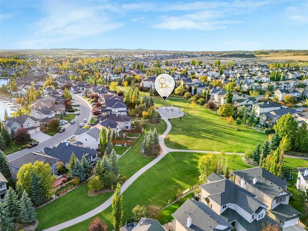 247 Crystal Shores Drive, Okotoks — photo 4 of 49