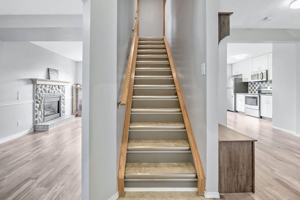 24 Cimarron Meadows Road, Okotoks — photo 5 of 46
