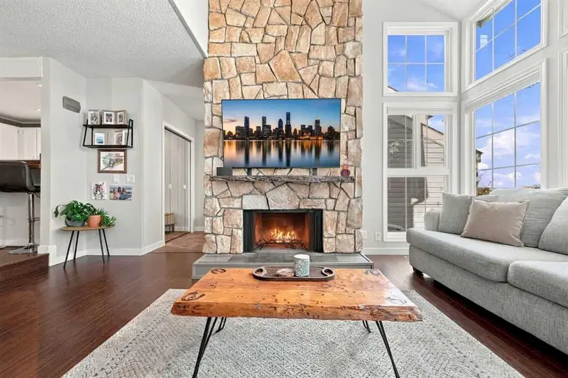 36, 28 Berwick Crescent NW, Calgary — photo 4 of 35