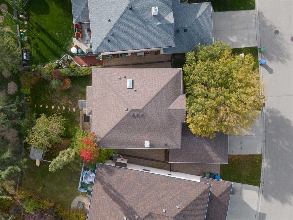 31 Hampstead Close NW, Calgary — photo 4 of 46
