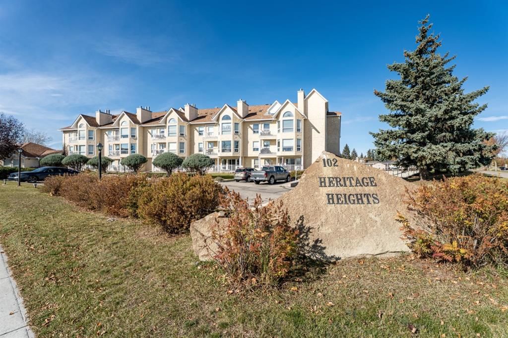 210, 102 Centre Court, Calgary — apartment for sale