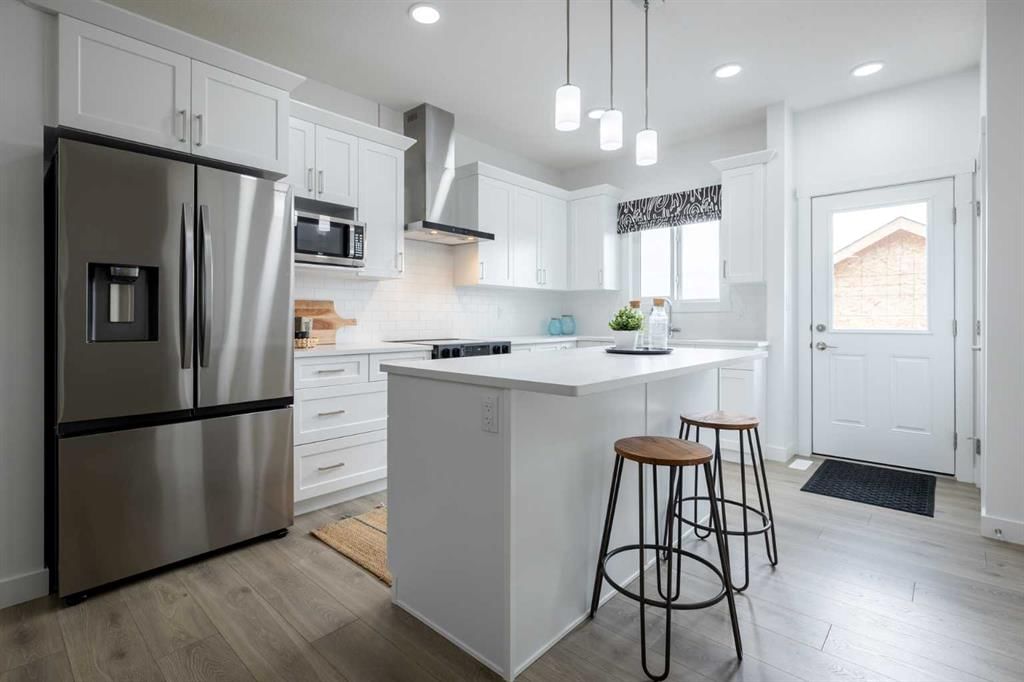 24 Tillotson Loop, Okotoks — photo 4 of 16