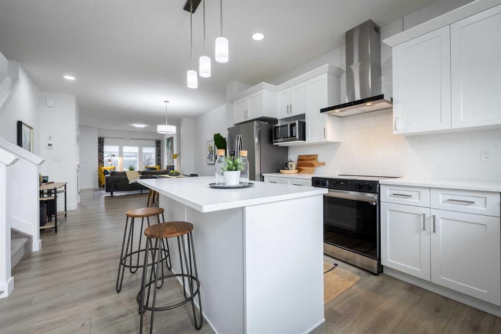 24 Tillotson Loop, Okotoks — photo 5 of 16