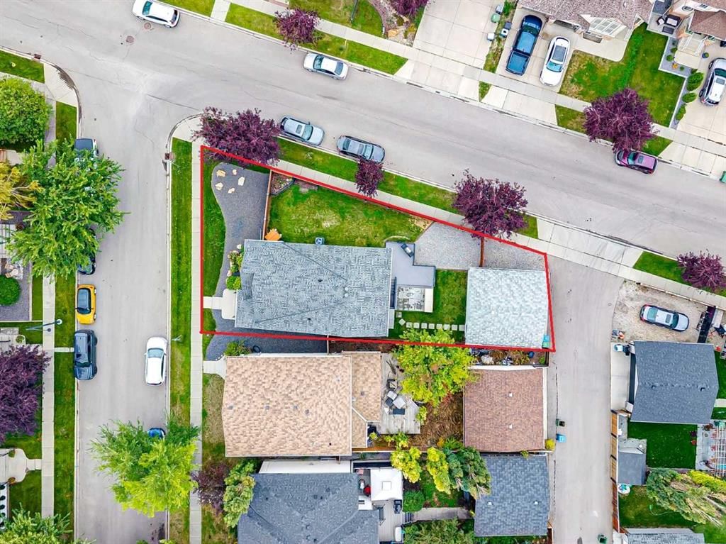 108 Elgin Manor SE, Calgary — photo 3 of 37