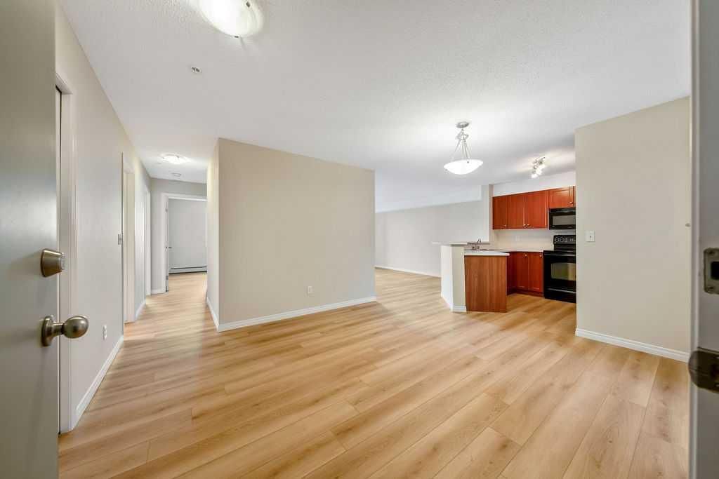 1103, 505 Railway Street W, Cochrane — photo 2 of 28