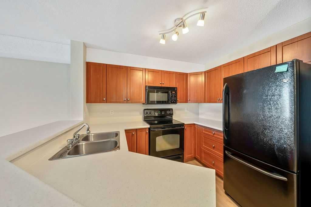 1103, 505 Railway Street W, Cochrane — photo 4 of 28