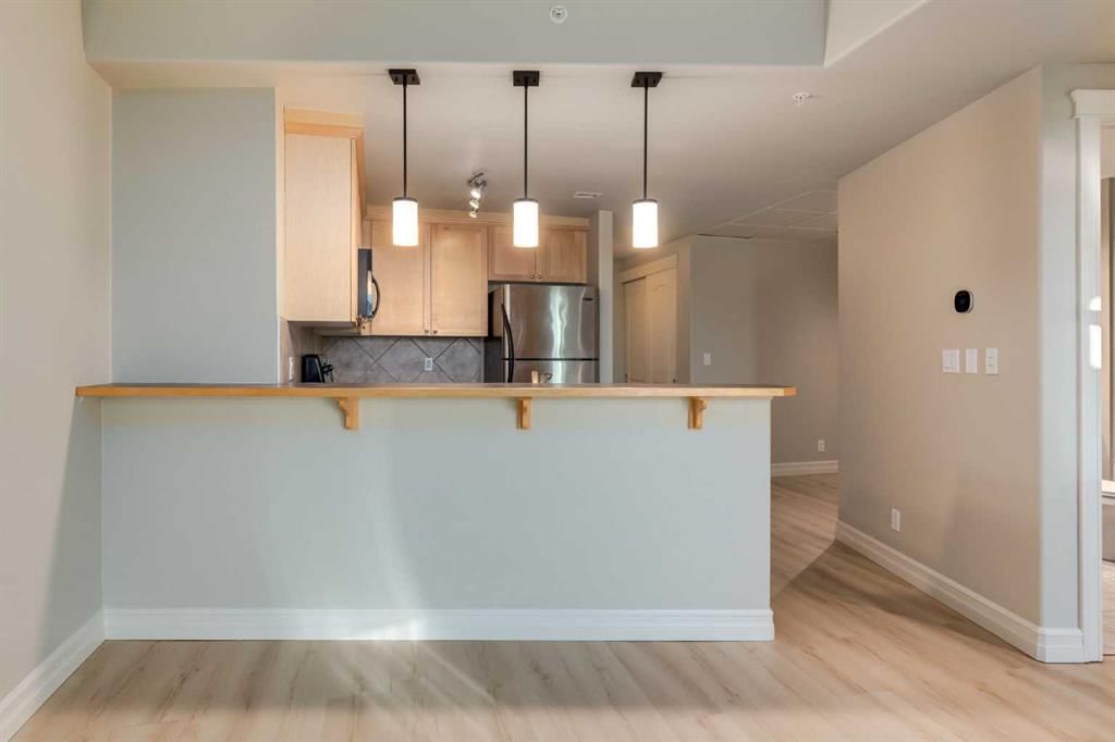2104, 836 15 Avenue SW, Calgary — photo 5 of 40