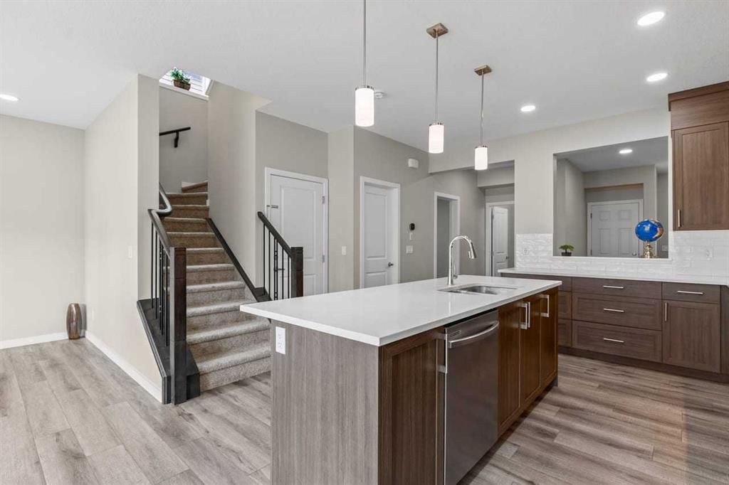 109 Mallard Grove SE, Calgary — photo 5 of 40