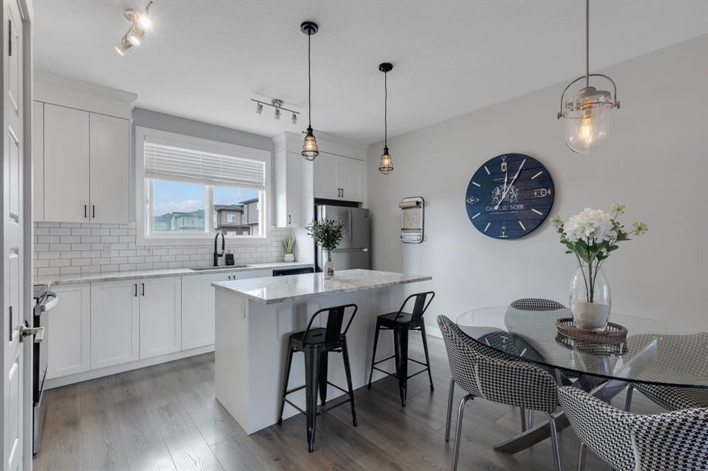 11 Sage Bluff Gate NW, Calgary — photo 5 of 38