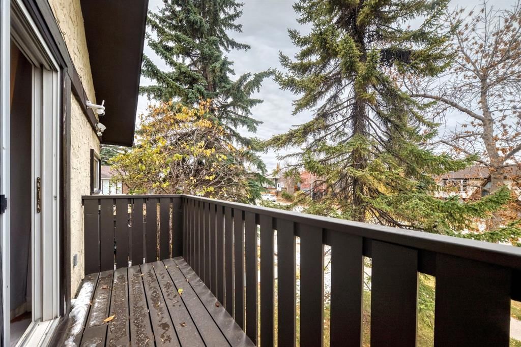 6807 37 Avenue NE, Calgary — photo 5 of 18
