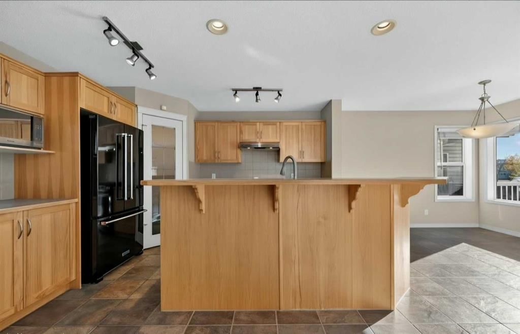 238 New Brighton Circle SE, Calgary — photo 3 of 48