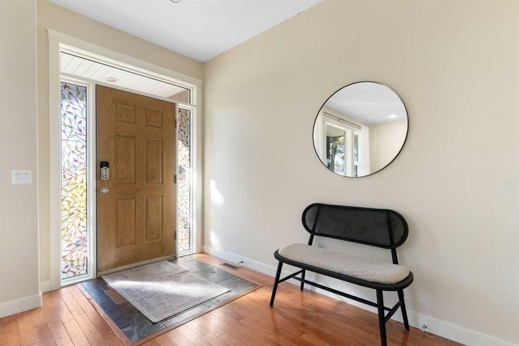 126 30 Avenue NE, Calgary — photo 2 of 47