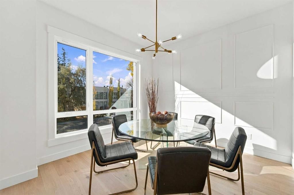 4918 21 Avenue NW, Calgary — photo 3 of 48