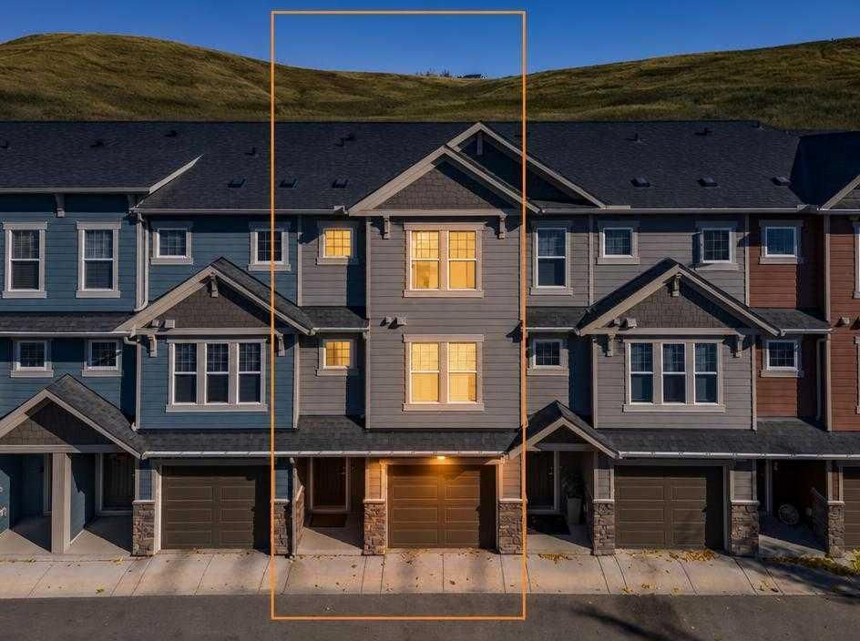 206 Cranbrook Square SE, Calgary — main listing photo