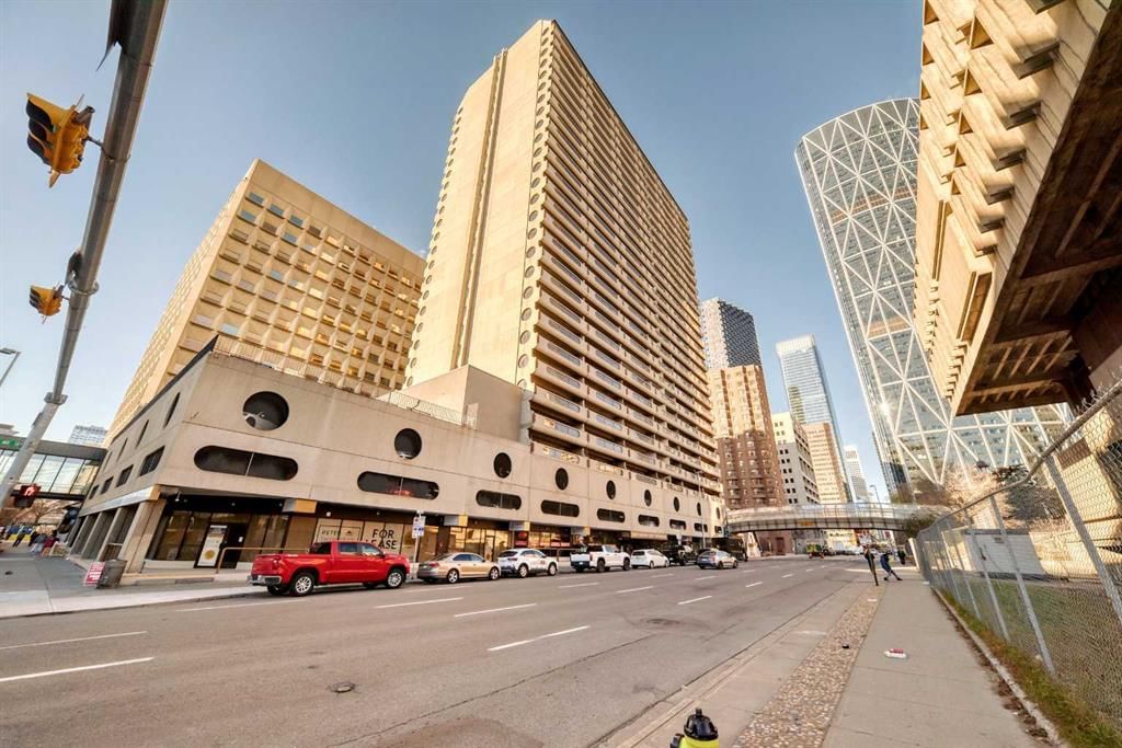 2110, 221 6 Avenue SE, Calgary — main listing photo
