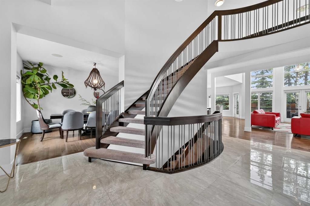 168 Posthill Drive SW, Calgary — photo 4 of 50
