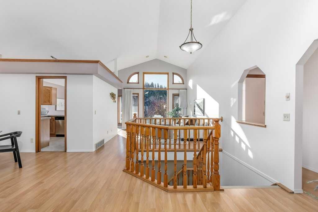 70 Riverview Circle, Cochrane — photo 3 of 50