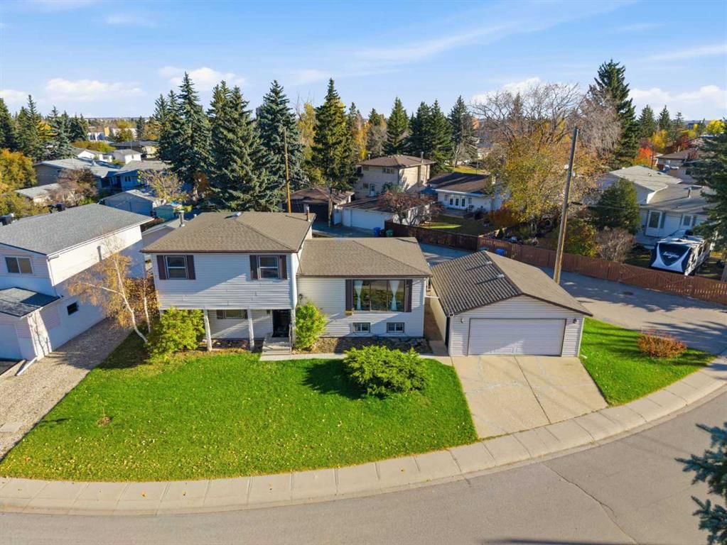 11116 Southdale Road SW, Calgary — photo 2 of 36