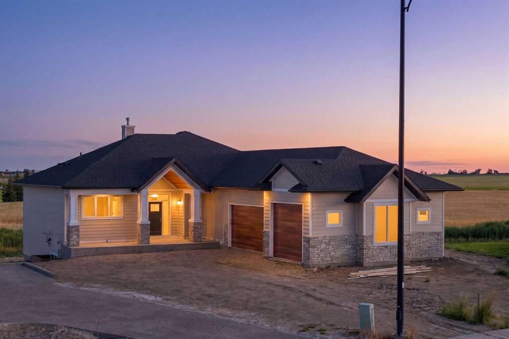 243 Red Tail Ridge SE, High River — photo 2 of 48