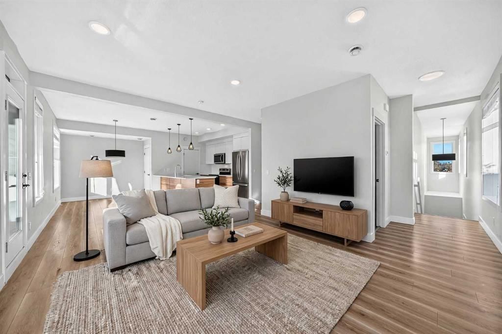 4405 Seton Drive SE, Calgary — photo 2 of 36