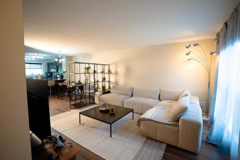 284 Chaparral Valley Square SE, Calgary — photo 2 of 27